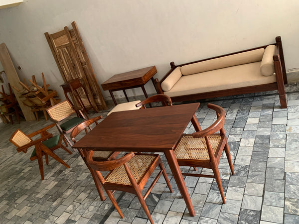 Markhor Dining Set (shisham wood)